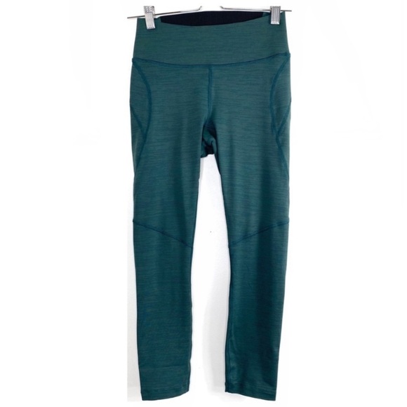 OUTDOOR Voices Core 3/4 Leggings Tights in Ever Green - Picture 3 of 8